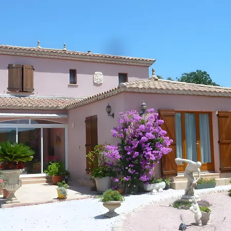 Desiree - D'hote Bed & Breakfast *